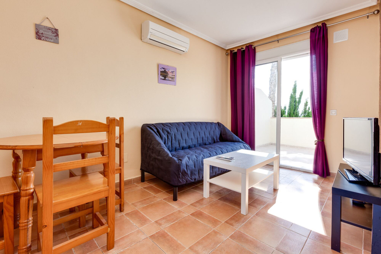 Bedroom 5, ApartHotel Atlas, Alicante