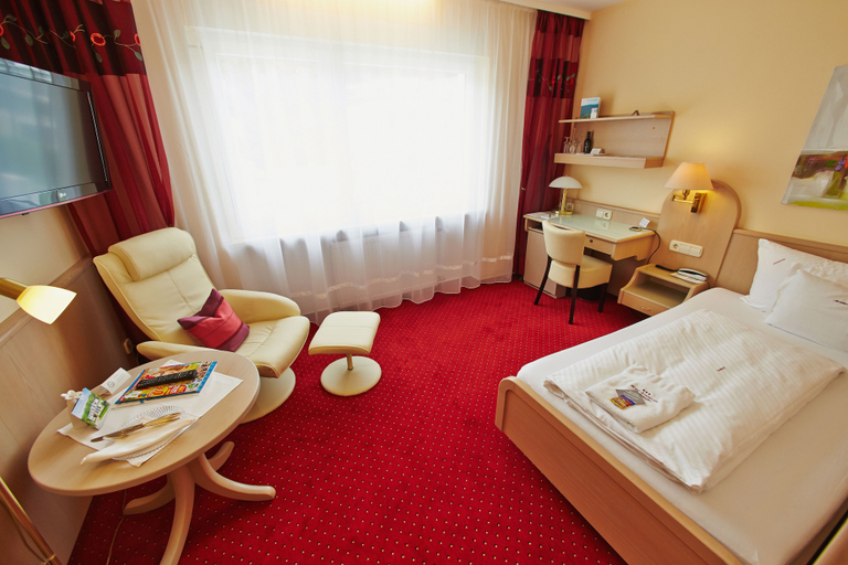 Bedroom 4, Hotel Ambiente, Lörrach
