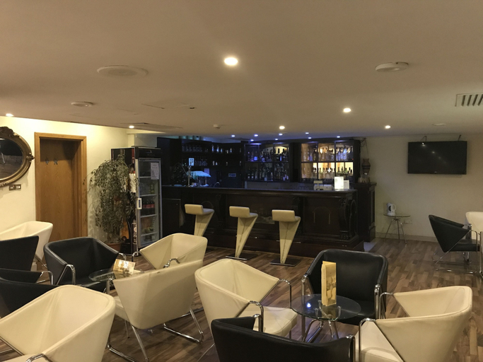 Food & Drinks 5, The Windsor Hotel