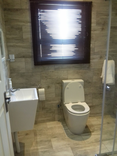 Bathroom 3, Mayberrypark Guest Lodge, Ekurhuleni