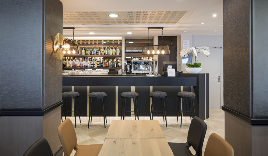 Food & Drinks 5, Hotel National, Hautes-Pyrénées