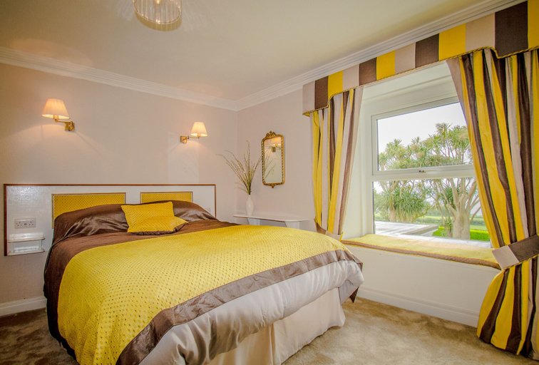 Bedroom 2, Altahammond House, Mid and East Antrim