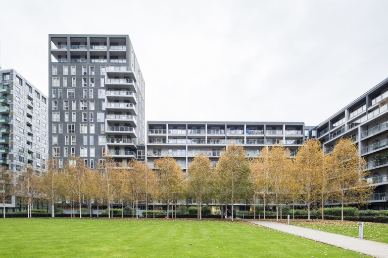 Exterior & Views, Modern Apt. in the Heart of Docklands, London