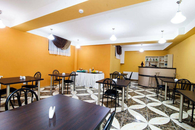Food & Drinks 5, Hotel Ellegance, Tbilisi