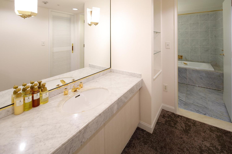 Bathroom 4, Hotel New Omi, Ōmihachiman