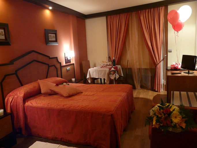 Bedroom 2, Hotel Tío Manolo de Noia, A Coruña