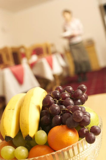 Food & Drinks 4, Gateway Hotel, Newport