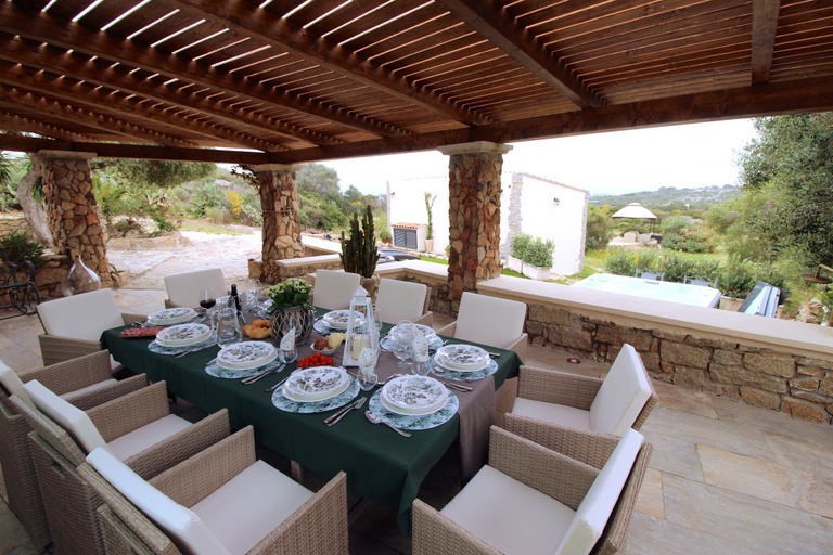 Food & Drinks 5, Villa Magdala, Olbia-Tempio