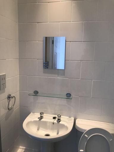 Bathroom 4, The Royal Hotel, Cumbria