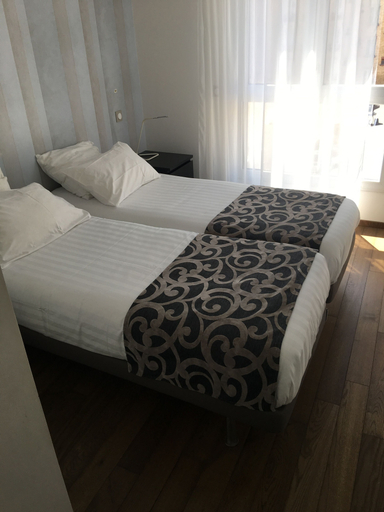 Bedroom 3, Les Appartements Paris Clichy, Hauts-de-Seine