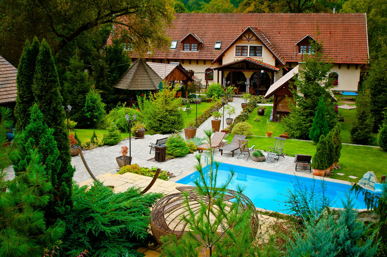 Exterior & Views, Aranygombos Fogadó, Abaúj–Hegyközi