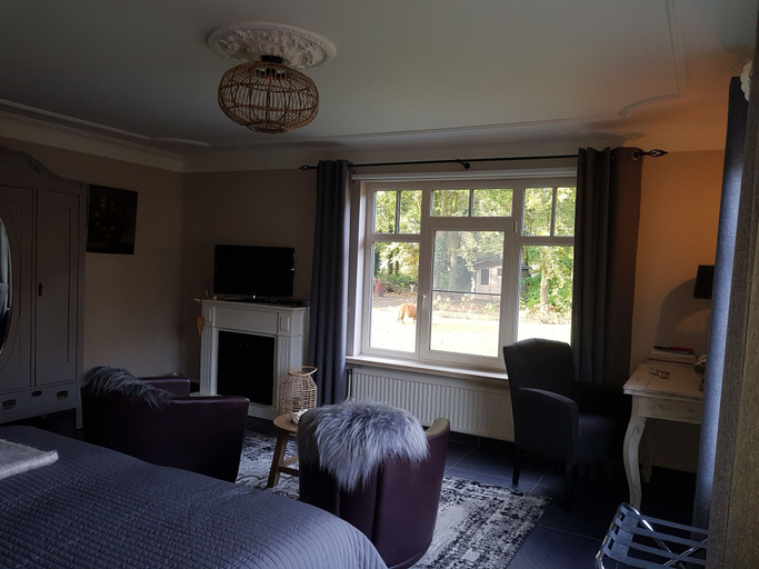Bedroom 2, Bed and Breakfast Mooi Achel, Limburg