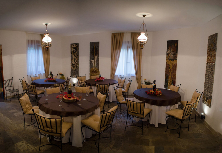 Food & Drinks 5, The Belgrade Hills, Belgrade