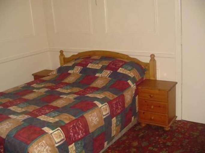 Bedroom 2, Fawlty Towers, Norfolk