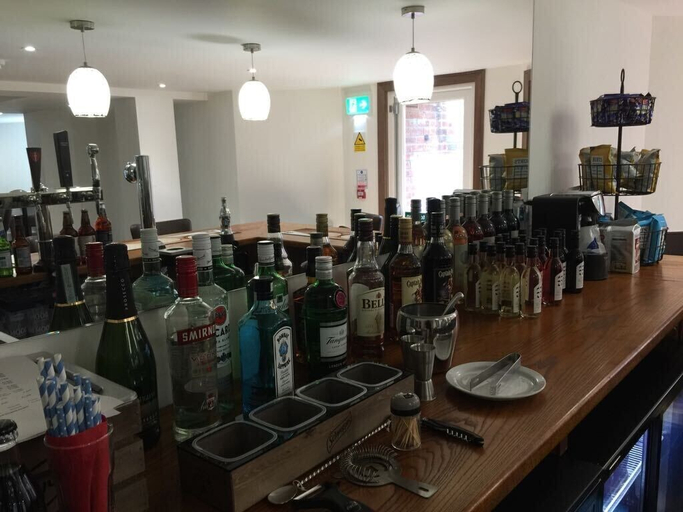 Food & Drinks 4, Marlborough Hotel, Sefton