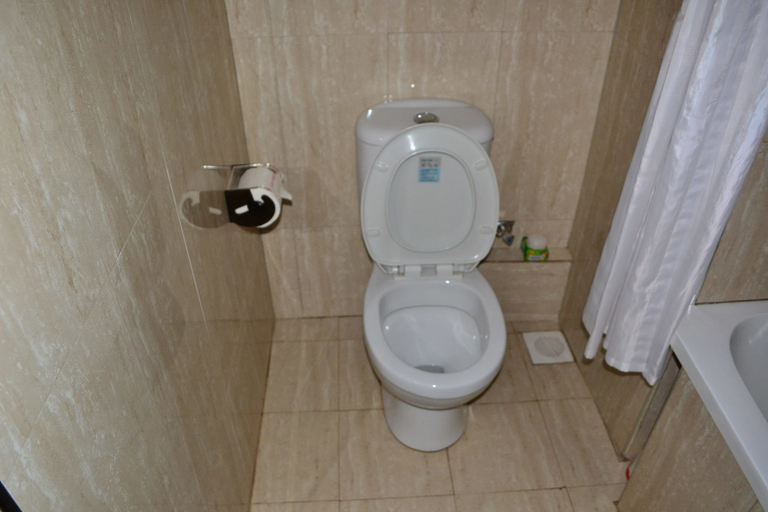 Bathroom 3, Glory Summit Hotel, Bugahya