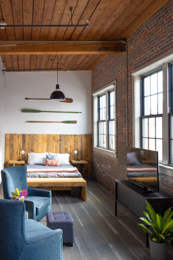 Others 5, The Mill Inn, Piscataquis
