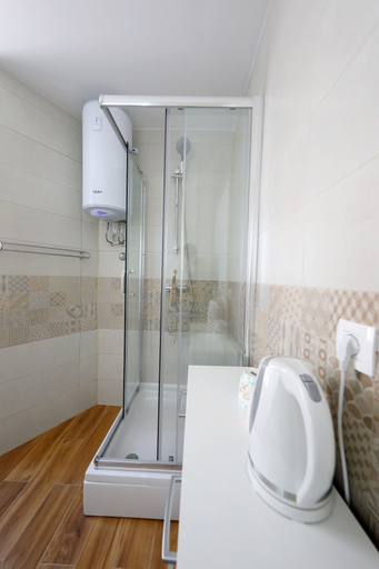 Bathroom 4, Pyrotima Apartments, Zadar