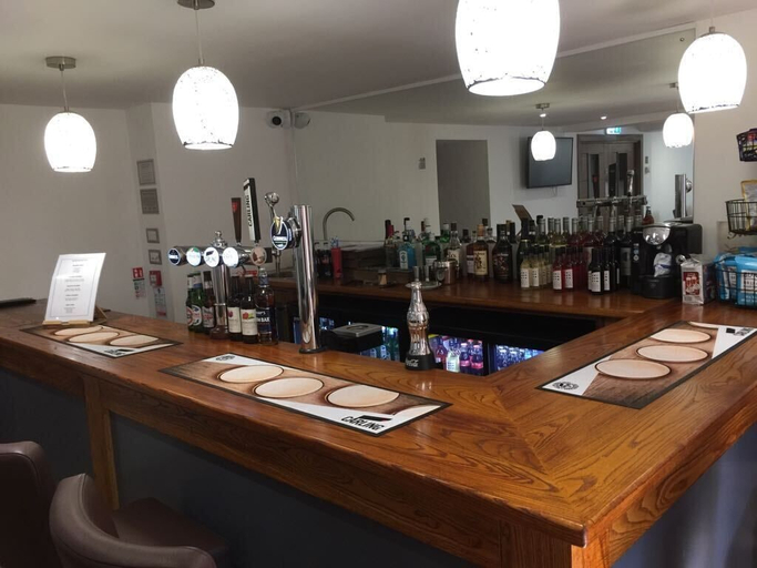 Food & Drinks 4, Marlborough Hotel, Sefton