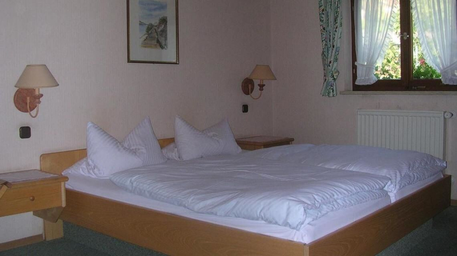 Bedroom 2, Alpengasthof Geiselstein, Ostallgäu
