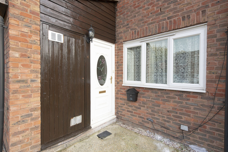 Exterior & Views, Abkat Holiday Home, London