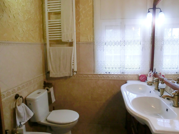 Bathroom 3, Villa Rafael, Girona