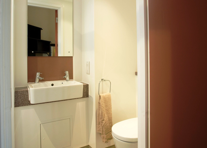 Bathroom, Becket Court - University of Kent - Campus Accommodation, Kent
