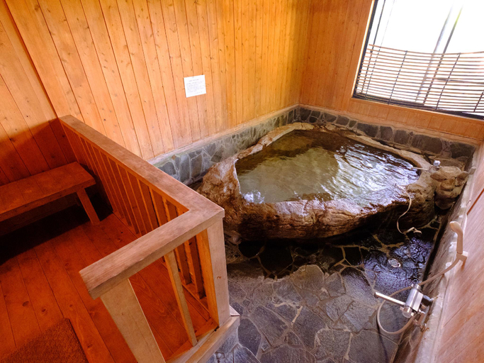 Others 2, LOG CABIN Kinoko no Sato, Beppu