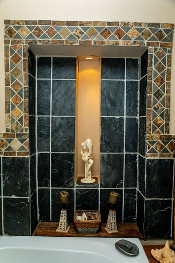Bathroom 5, Terra Casa, Bojanala