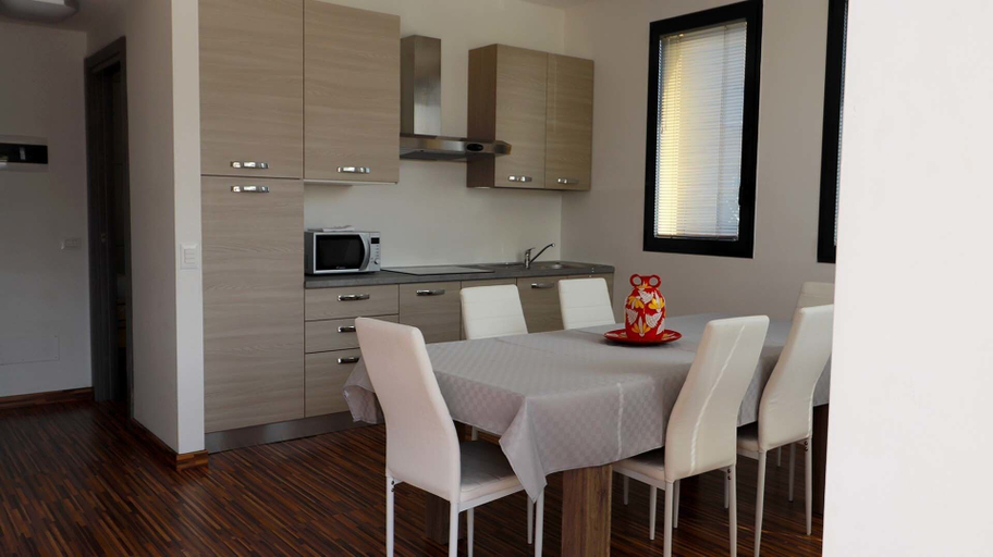 Others 5, Residenza Sorriso, Milano
