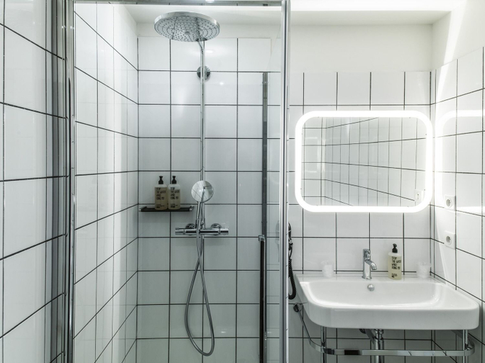 Bathroom 5, Le Relais de Saint Ser, Bouches-du-Rhône