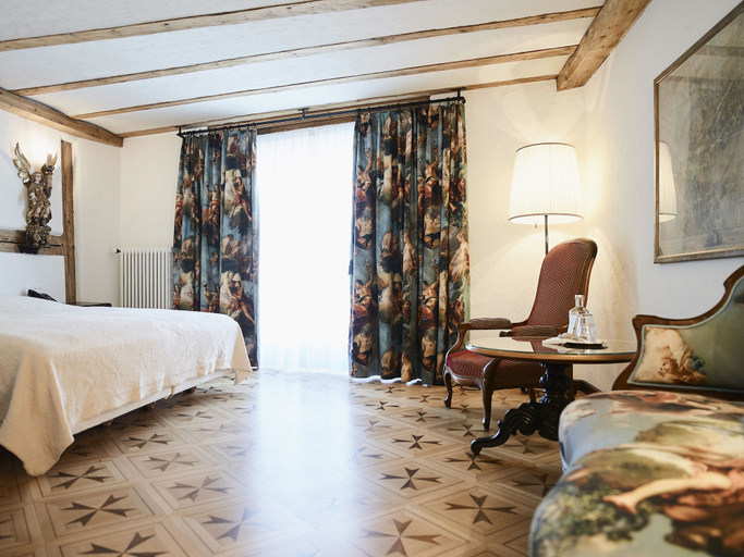 Bedroom 2, Romantik Hotel Wilden Mann, Luzern