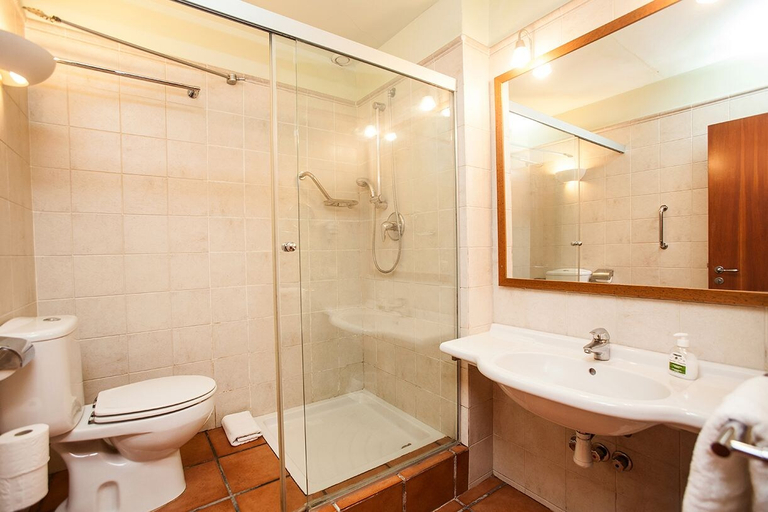 Bathroom 3, Apartamentos Gerona Dreams Rentals, Girona