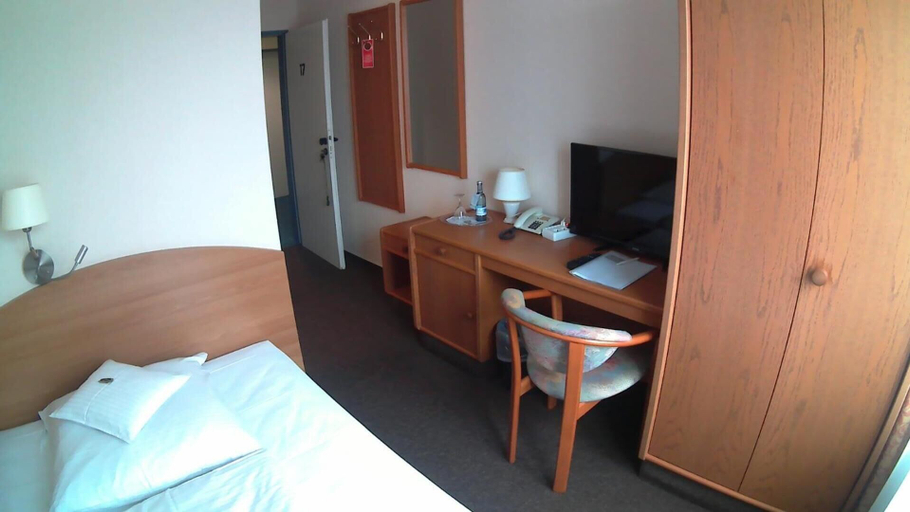 Bedroom 5, Hotel Christinenhof Gadebusch, Nordwestmecklenburg