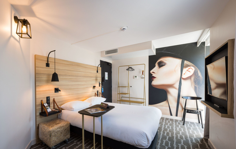 Bedroom 4, ibis Styles Laval Centre Gare, Mayenne