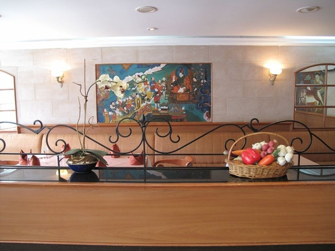 Food & Drinks 4, Hotel Jumolhari, Chang