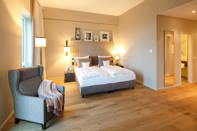 Bedroom 3, Romantik Hotel Kieler Kaufmann, Kiel