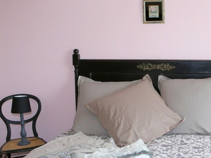 Bedroom 3, Aux Pierres Magiques, Rhône
