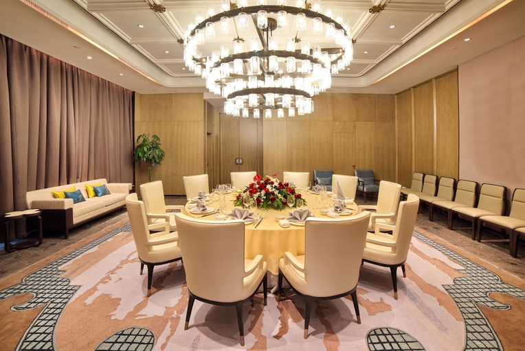 Business Facilities