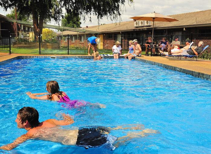 Sport & Beauty 5, Tumut Valley Motel, Tumut