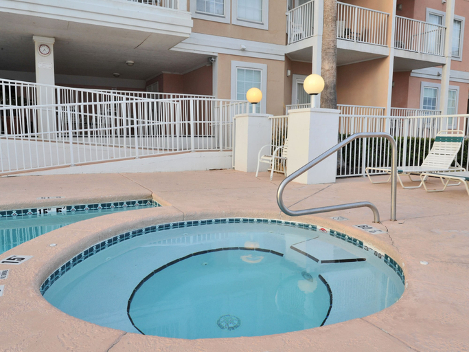 Sport & Beauty 4, Grand Beach Condominiums by Wyndham Vacation Rentals, Baldwin