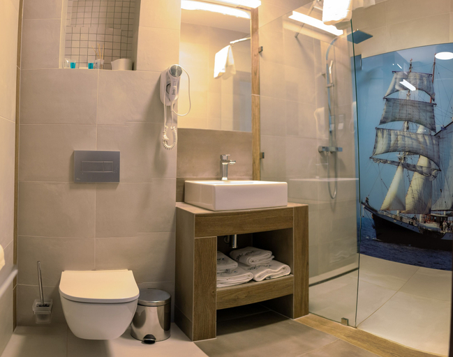 Bathroom 3, Kasor, Zgierz