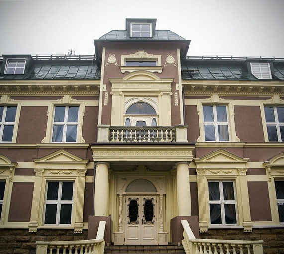 Exterior & Views, Pałac Dąbrowa Górnicza, Dąbrowa Górnicza