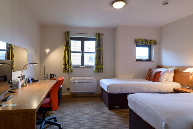 Bedroom 3, Cranfield Management Development Centre, Central Bedfordshire