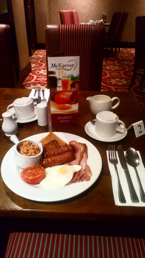 Food & Drinks 5, Dillons Hotel