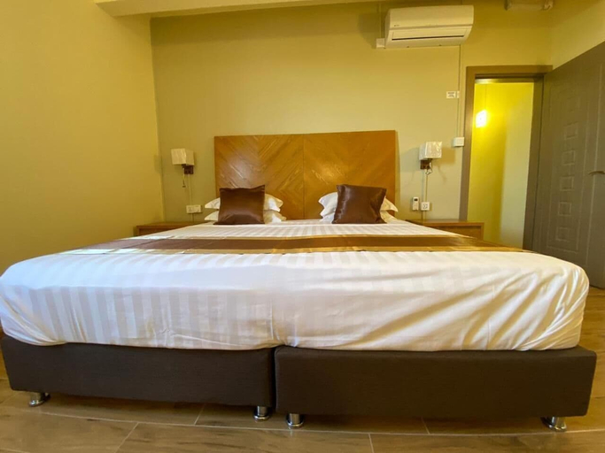 Bedroom 3, The Monalysa Suites & Residence