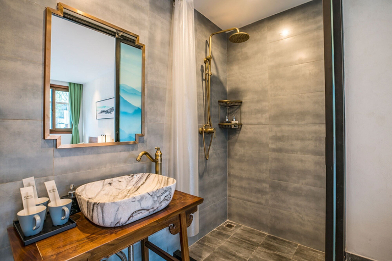 Bathroom 4, Guipu Courtyard Hotel, Beijing
