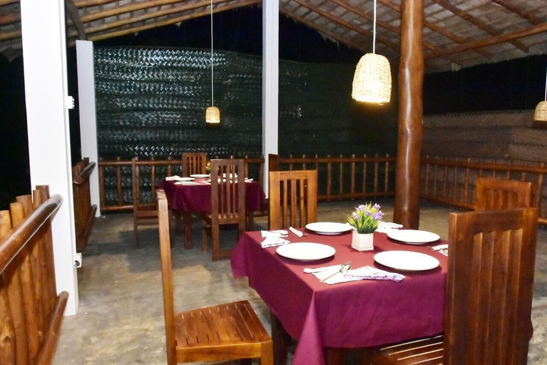 Food & Drinks 5, Baby Elephant Green House, Embilipitiya
