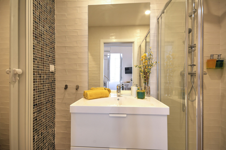 Bathroom 4, Yellow Barqueta Studio, Faro