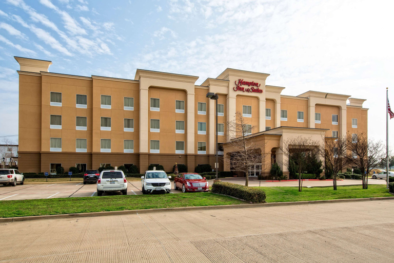 Exterior & Views 2, Hampton Inn Corsicana, Navarro
